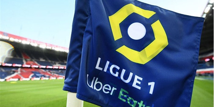 Giải bóng đá Ligue 1 thu hút 20 đội bóng tham gia tranh tài và tổ chức thi đấu theo vòng tròn